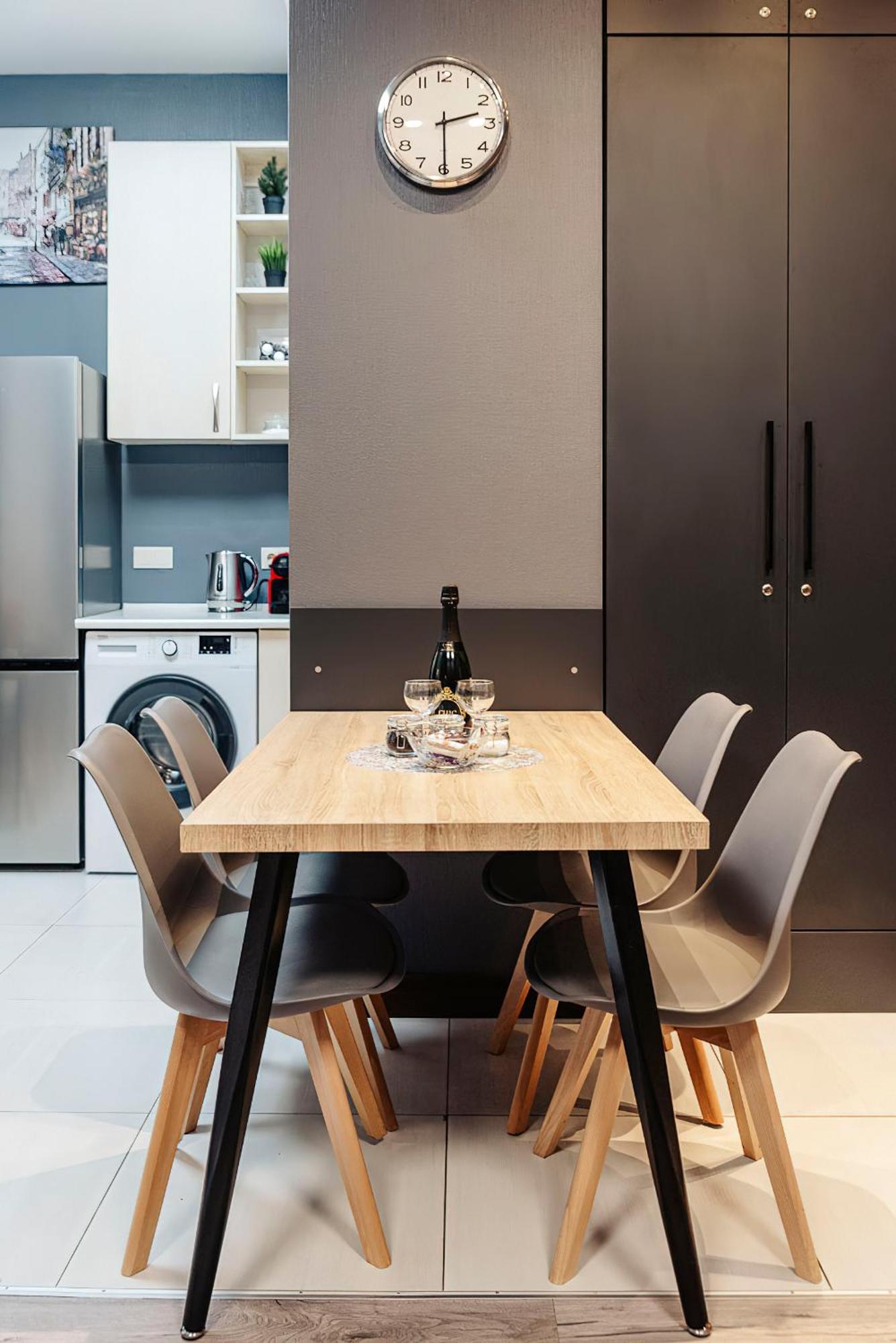 Riga Central Apartments - Skolas Str. Parking Nearby Exterior foto